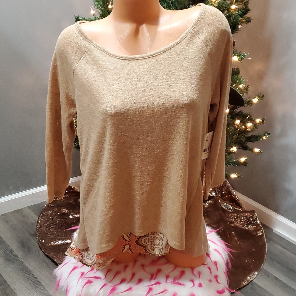 New York & Company light weight sweater with floral underlay M NWT